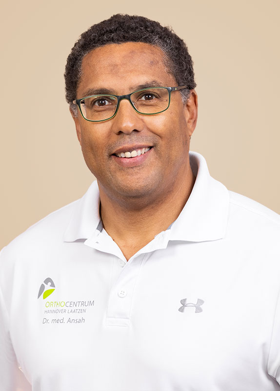 Dr. med. Patrick Ansah | Facharzt für Orthopädie und Unfallchirurgie, Sportmedizin, Chirotherapie/ Manuelle Medizin, Akupunktur, Osteopathie, FDM im Orthocentrum Hannover-Laatzen